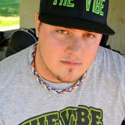 Sports enthusiast. Love to cook. NSA softball. Love my vibe brothers.