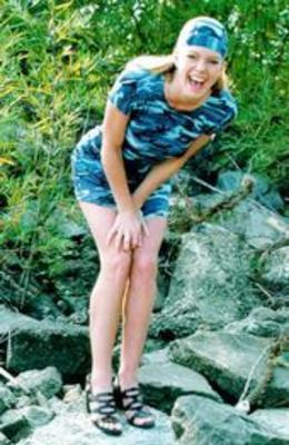 julietlyonsurge's profile picture. 