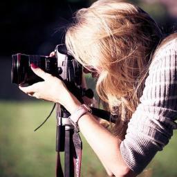 Ari_Not_Lari's profile picture. I'm a surfer&photographer...I love the ocean! It's ah-mazing (:

Currently travelling the world (mostly Europe & North America) for the magazine I work for xx