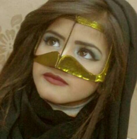 ~°°عندما اريد ان يسمع كلامي الله اخضع له ساجده ..وعندما اريد ان اسمع كلام الله اقرأ كتابه }القرآن{°°~