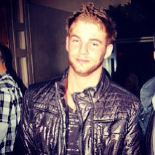 PasqualeGuidz's profile picture. I Wake Up With A Dick Harder Than Your Job