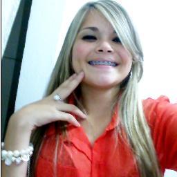 '      . .  se ele é por nós, ele nunca me esquece eu ttudô posso no Deus qq. me forttalecê *