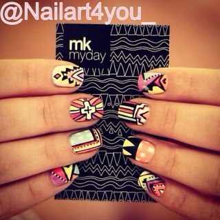 ❥ We tweet Dutch/English for our followers! ❥ Since 17-08-'12 ❥ NEW ACCOUNT  @_WeLoveNailart  ❥