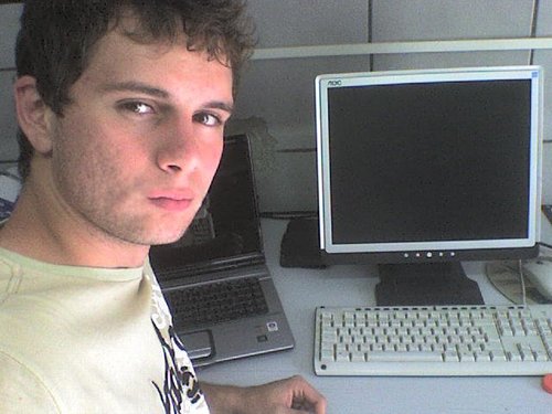 thia_guin's profile picture. 