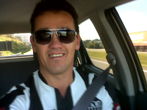 Nascido em Uberaba, na vida sou nômade. Trabalho no mundo, vivo pelos filhos e por uma imensa paixão chamada Atlético Mineiro.