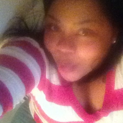 22 yr old CERTIFIED REDBONE. Prioritized like a muthafucka... Paper chasing! Follow me I'll Follow Back :-)