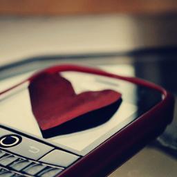 The truest words of love. Retweet if you like the quotes! ♥
http://t.co/sjBMufqzPi