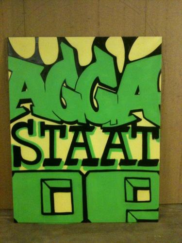 Agga Staat Op is een initiatief voor haagse artiesten. We pushen iedereen, zolang je #AGGASTAATOP followed, push & tweet. In 2013 ook een event.