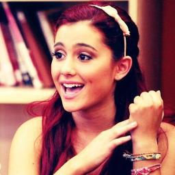 Twitter oficial da página Catherine Sincera.
Ask.fm:http://t.co/RADixZvI
Facebook:http://t.co/XtaSCjfh @ArianaGrande e @JoanGrande