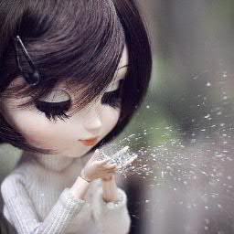 snig d coollleeessstttt.....i luvvv staying alone....  i love sad songs.....emptiness(tune mere jana)