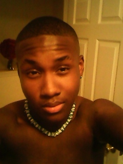 Imma cool laid back nigga that love playing basketball and chillen wit my lil niggas