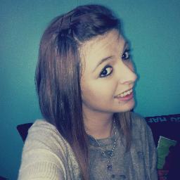 I am not a perfect girl , but funny ! Je follow back. :)