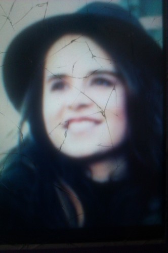 this Twitter is only for You @carlyrosemusic&Beatrice x factor Followme please I am proud carlyangen's