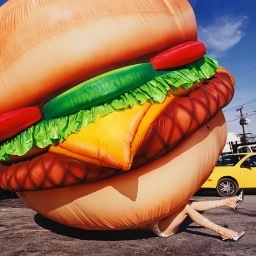 #Testeur de #fastfood à #Lyon et accro à la #street et #worldfood.
