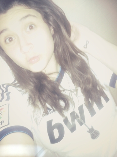 MiCh__MendOza's profile picture. HEY! follow me;) I'm Directioner, and I am a person who enjoys life to the fullest and no matter what anyone says my ;D