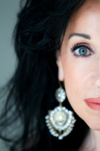 FondaleeBeauty's profile picture. Palm Beaches leading full service Makeup Salon. Make up applications/professional make up lessons/Hi def Pro grade Air brush Cosmetic and Skincare Retail