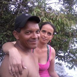 rohbrito_davi's profile picture. Tenho 32 anos sou casada.... tenho três filhas...adoro Deus e minha familia... 3
