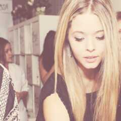 RosewoodBitch's profile picture. Secrets can only be kept for so long. [MS 18+. RP]