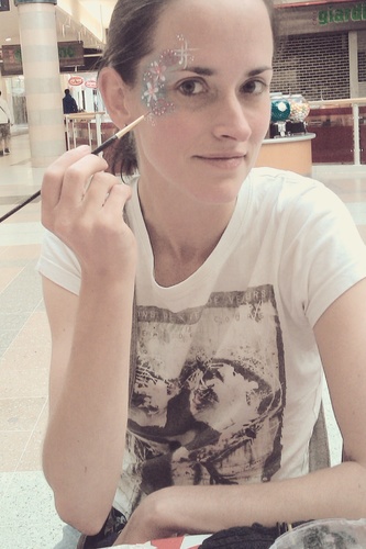 NovemberMoonArt's profile picture. I am a Artist and Face painter based in Berkshire.