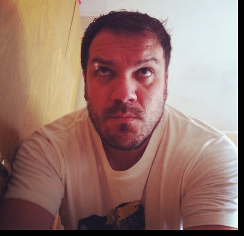 Felipongale's profile picture. Trabajador, Curioso, lector empedernido, deportista a veces, irónico e informado siempre.