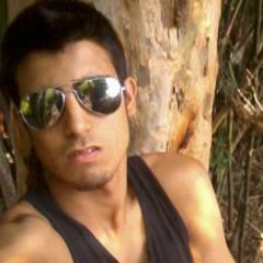 Danyel marques ,tem bastante facilidade pra fazer amizades,prefere que sejam sinceros com ele,timido um poko,amigo e twitteiro e seguindo @clubefollowback