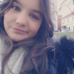 BabyPetricaaa's profile picture. Horny bitches... Fuck off .....!