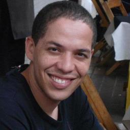 Pai, Engenheiro, karateca, músico, gosto de tecnologia, quadrinhos, literatura, rock´n roll.