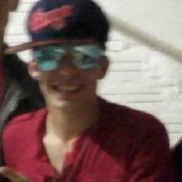 JOGADOR DE FUTEBOL & FILHO DE DEUS !   
 Não sou Dono do Mundo mas sou Filho do Dono ! 
http://t.co/ptnKvxJDs1