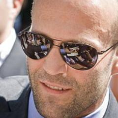 twitter oficial/es un actor de cine britanico como juegos,trampas,bilitiz,eltransportador 1,2,3 y este 2013 parker