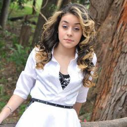sou Michelyta com muito prazer ty amo minha cantora minha Diva @Michely_Manuely