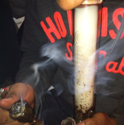 Kush love #hippie #teamiphone living like were dying tomorrow #noworries #single #hippiestyle #CIROC!