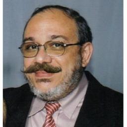 professor titular de anatomia humana da UFMT, professor de medicina do UNIVAG. Escotista do GE Pascoal Moreira Cabral-5' MT. Médico neurologista e Perito médico
