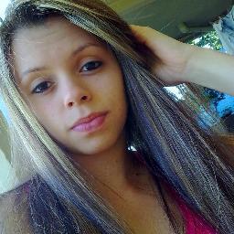 -Carinhos, sorrisos sinceros, risadas descontroladas, abraços apertados... Megusta! *--*
http://t.co/AeeVyHzh