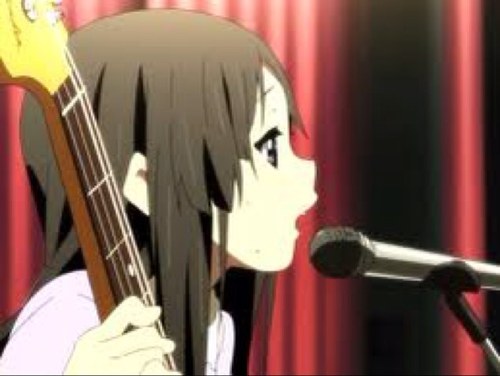 心に響くロック歌詞bot 昼間の街は平らな庭で夜になってから花が咲く 赤いサイレンライトの群れ クラクションの中キスをした Tmge エレクトリックサーカス