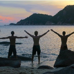 Just started my new adventure, South America, NZ, Oz & SE Asia. Tweets & photos from the road! Hope you enjoy! PUSB!