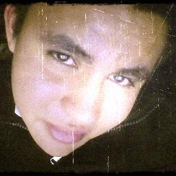 Aunque en el fondo me duele, he pasado por cosas peores. Confío en que algún día llegare a mi meta. La vida es corta, siempre hay que luchar por los sueños. =)