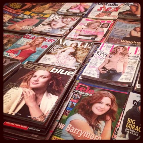 Drew Barrymore fan & collector. Follow for Drew news & updates! #DrewBarrymore