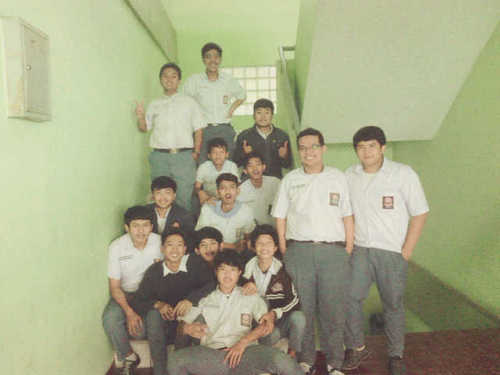 bagolerwin_95's profile picture. RΣSEVTEEN 2Ø13♠¤University meostopo beragama¤STJM¤ jalanin hidup dengan tersenyum kelak Indah pda waktunya