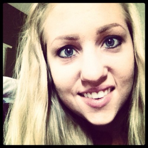 karie_anne's profile picture. 