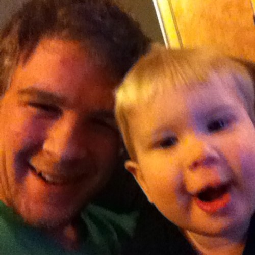 Dad, Lover, Man... I don't use twitter often for myself, but I like to follow my favorite people, smiling and laughing is the most important thing in life.