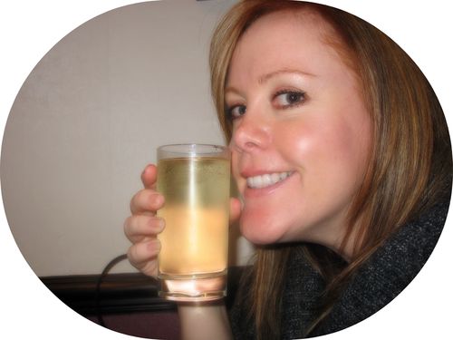 jen395's profile picture. Proud mum of 3, likes a relaxed no drama life. Loves make up, beauty & anything hair!