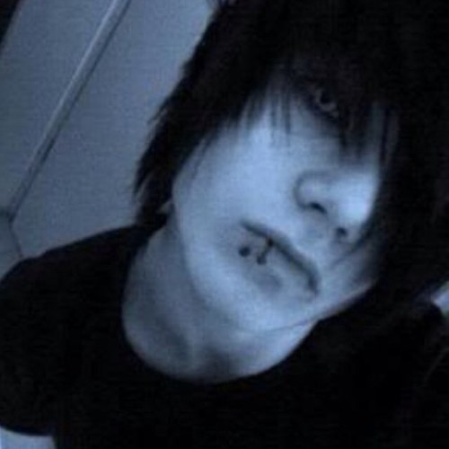 BladeBiersack's profile picture. well hello there! go ahead and click that little follow button and ill be your forever friend!! :) mwah mwah!!