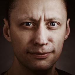 Ежедневно мотивируюсь сам и мотивирую окружающих.
http://t.co/SWhY47ehRZ
