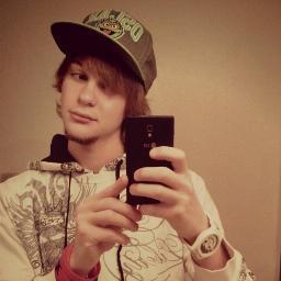 ScoobyDoobieDoe's profile picture. I'm a pot smoker, so therefore i am to lazy to write a bio :P #FollowMeBackDoe