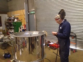 exciting new brewing project underway @icenipopup for more info http://t.co/doea4LGO4Z
