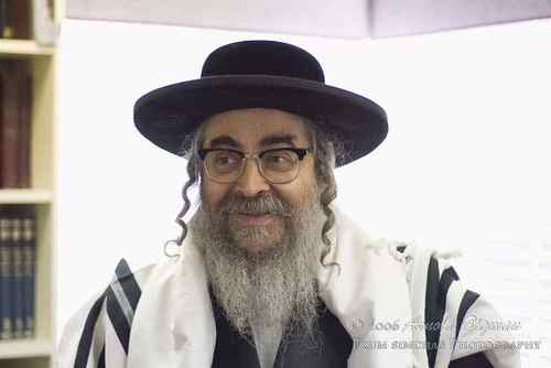 ‏‏‏‏‏גיב אכט איר קענט זיך אפבריען, איך בין א                             'פייערדיגע' ארוני...