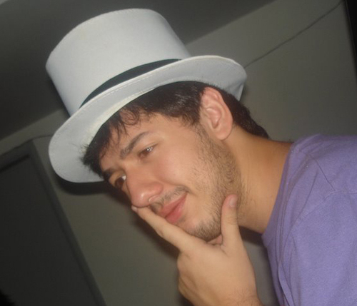 aga_um's profile picture. 