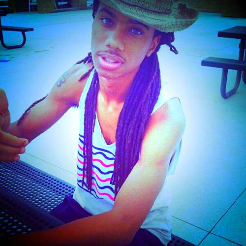 name Deshawn Tweety thompson i keep it 1hunna 24/7 stayn fly alday #VixenGang #obeyreality #teammixed #sexy