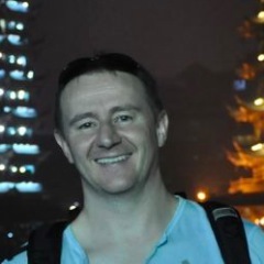 Triathlete, Snowboarder & Biker. Global FinTechnologist, Start-up investor & Business Mentor. Tala lite Svenska! 我会说一点中文.