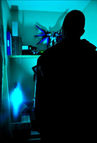 iamFazz's profile picture. disappeared only to reappear invisible.